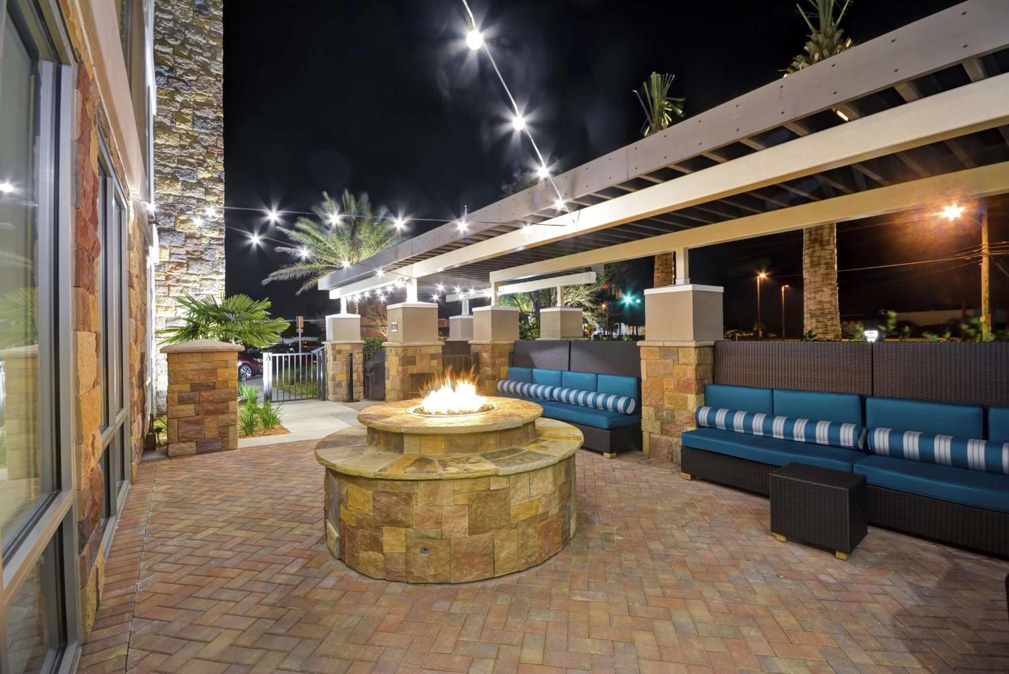 Home2 Suites By Hilton St. Simons Island Екстериор снимка